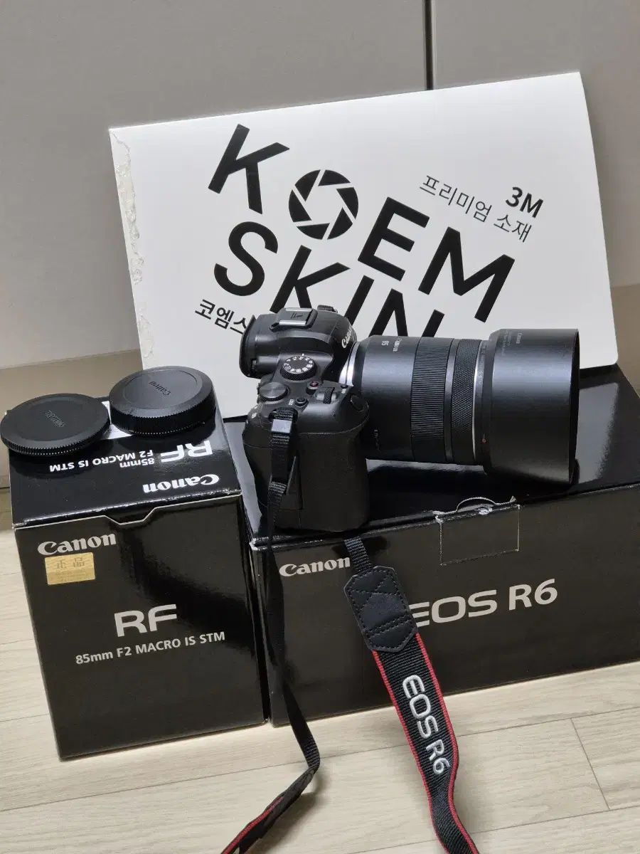 캐논 EOS R6 바디, RF 85mm F2 MACRO IS STM 렌즈